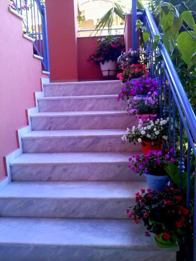 Αλκυονη Διαμερισματα Hotel Paralia Vrachou Buitenkant foto